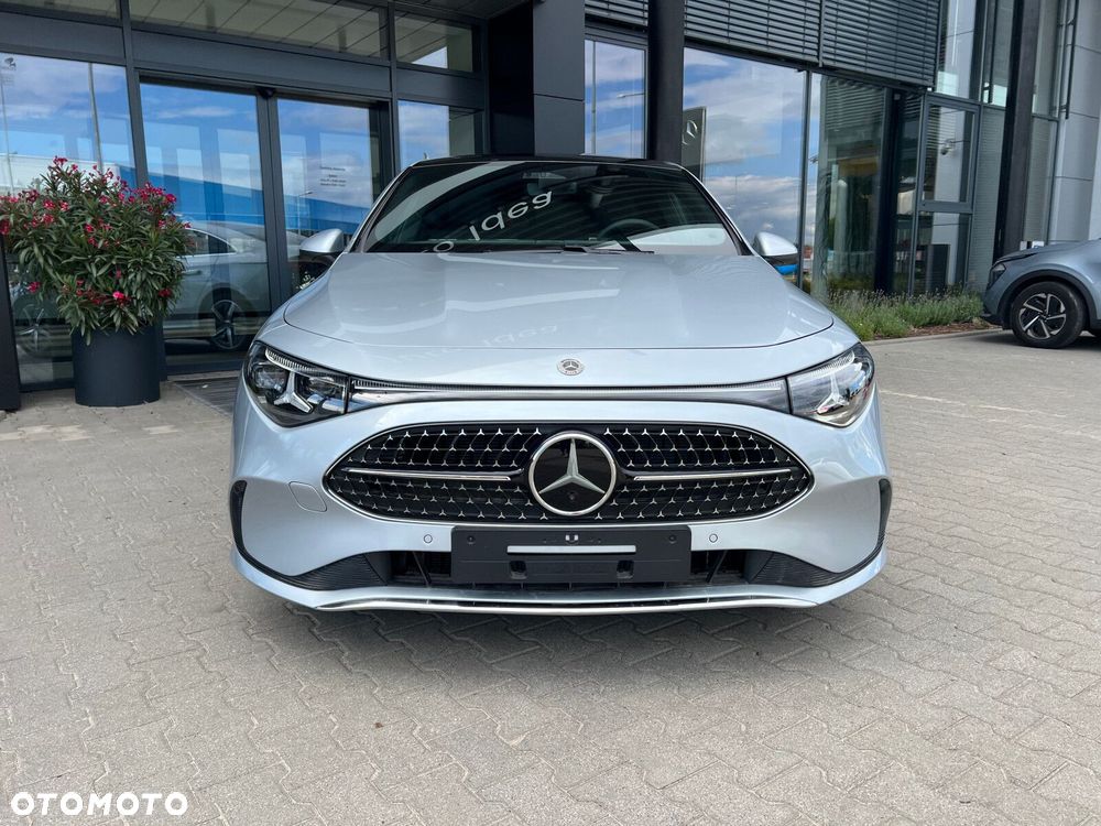 Mercedes-Benz CLA - 5