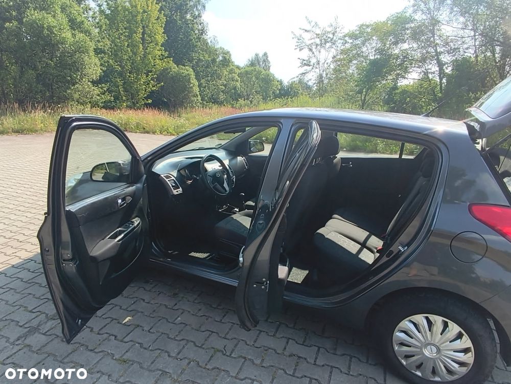 Hyundai i20 1.2 Edition 20 - 12