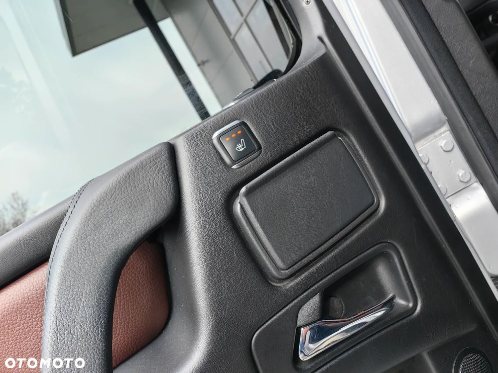Mercedes-Benz Klasa G 350 BlueTec L - 31