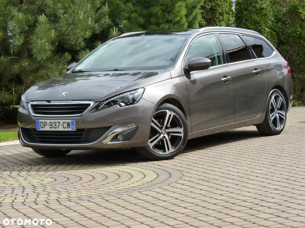 Peugeot 308 - 1