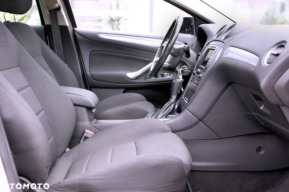 Ford Mondeo - 13