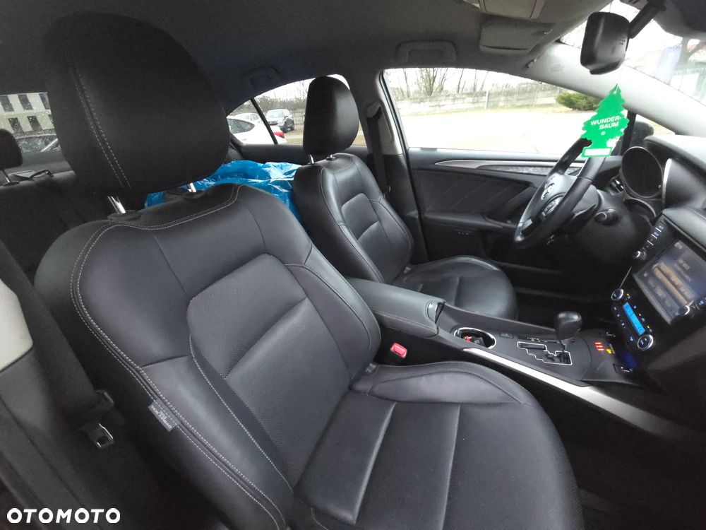 Toyota Avensis 2.0 Prestige NAVI MS - 17