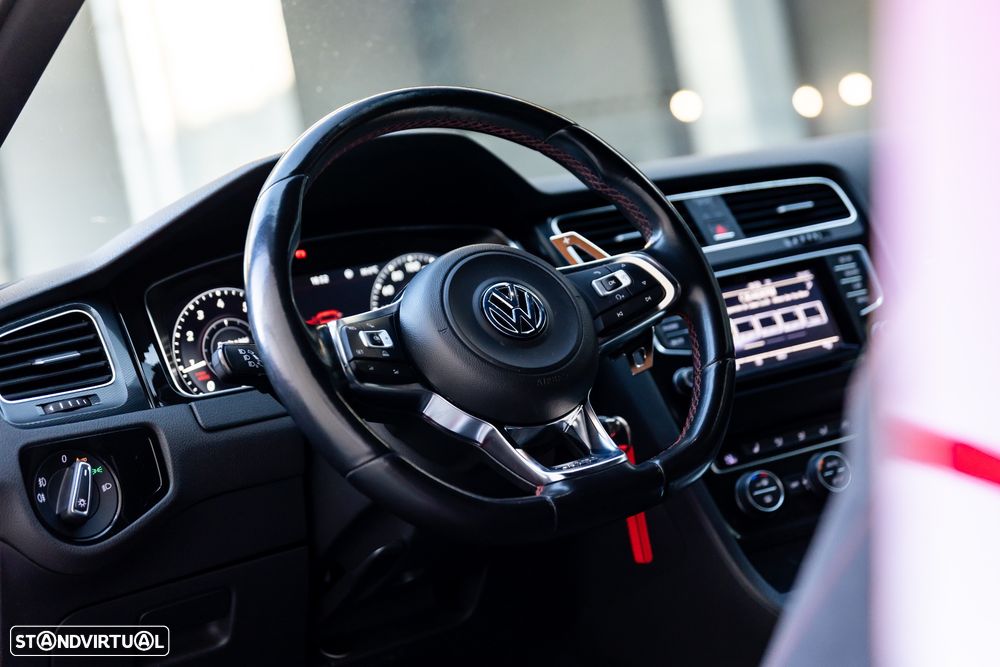 VW Golf GTI Performance BlueMotion DSG - 24