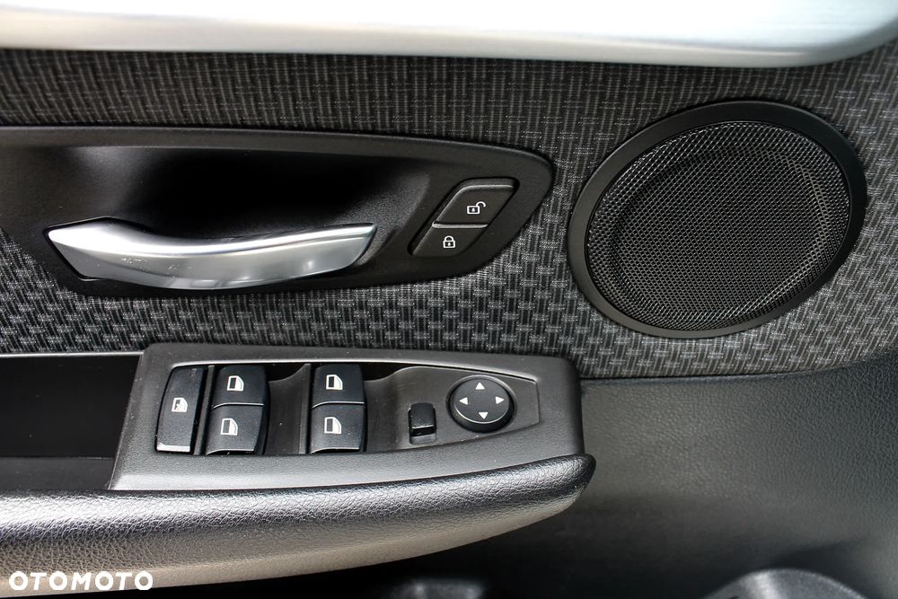 BMW Seria 2 220d xDrive Sport-Aut - 22