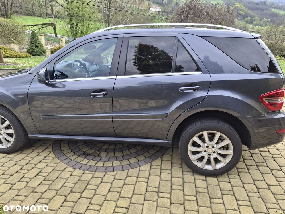 Mercedes-Benz ML - 8