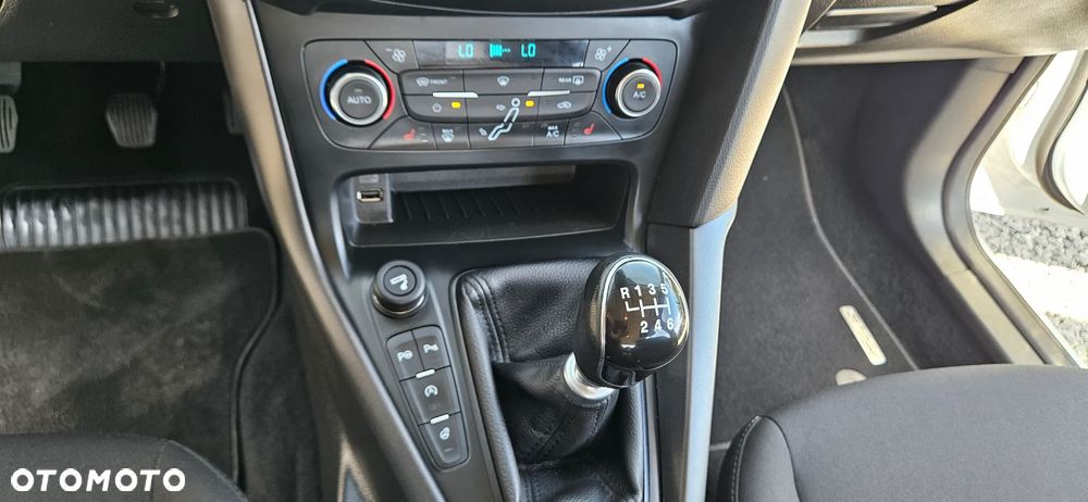 Ford Focus 1.5 TDCi DPF Start-Stopp-System Business - 32