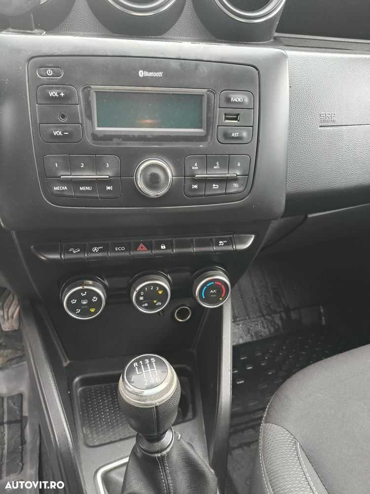 Dacia Duster 1.6 SCe 4WD Comfort - 8