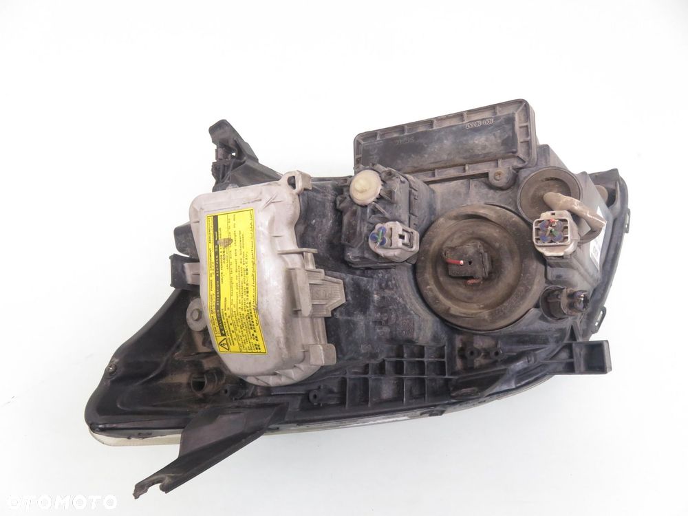 LAMPA PRAWA PRZEDNIA TOYOTA AVENSIS II T25 XENON - 12