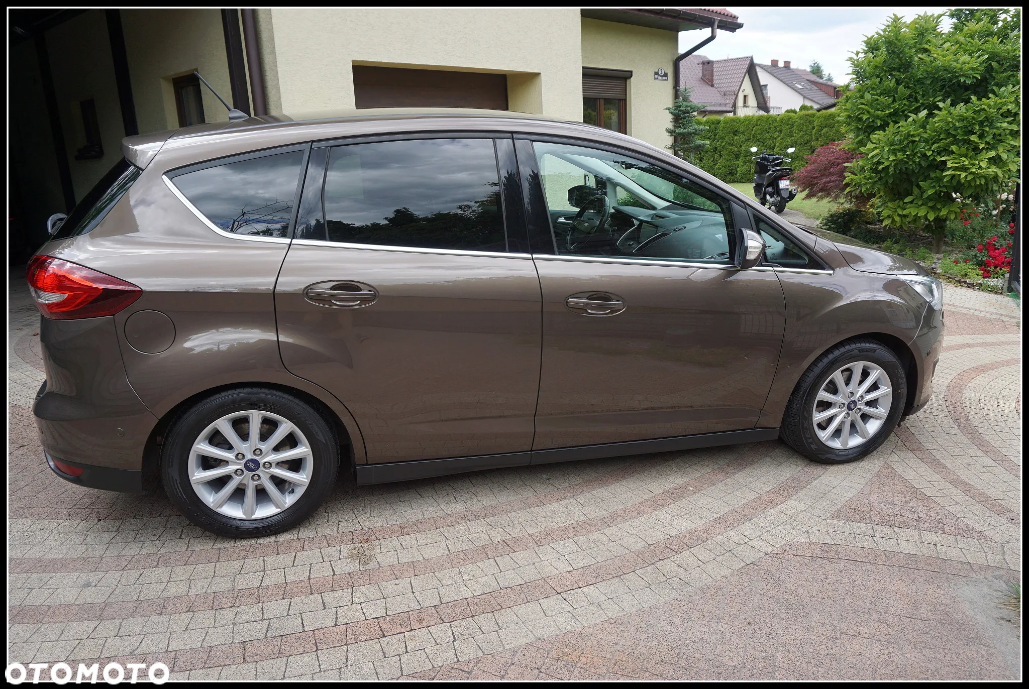 Ford C-MAX 2.0 TDCi Start-Stop-System Titanium - 29