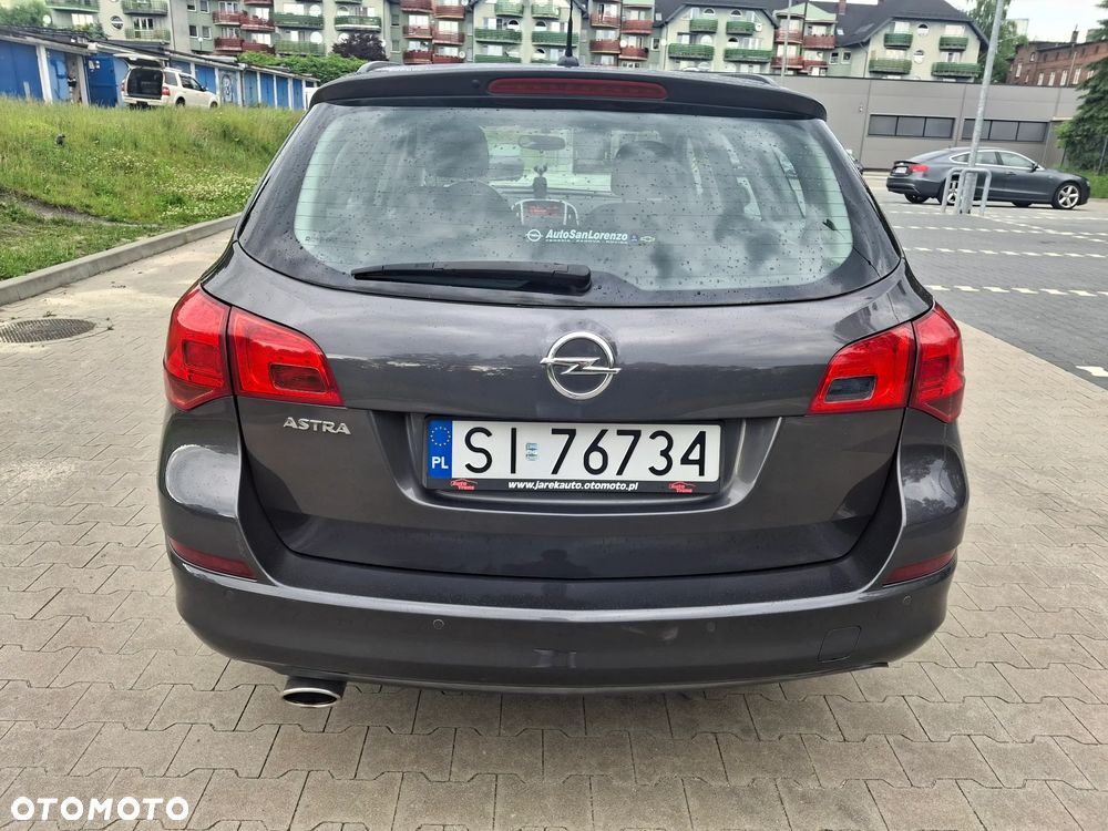 Opel Astra 1.4 T Sport - 8