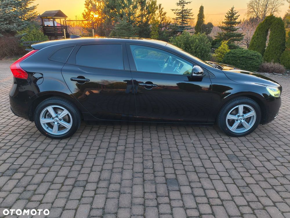 Volvo V40 D2 Momentum - 6