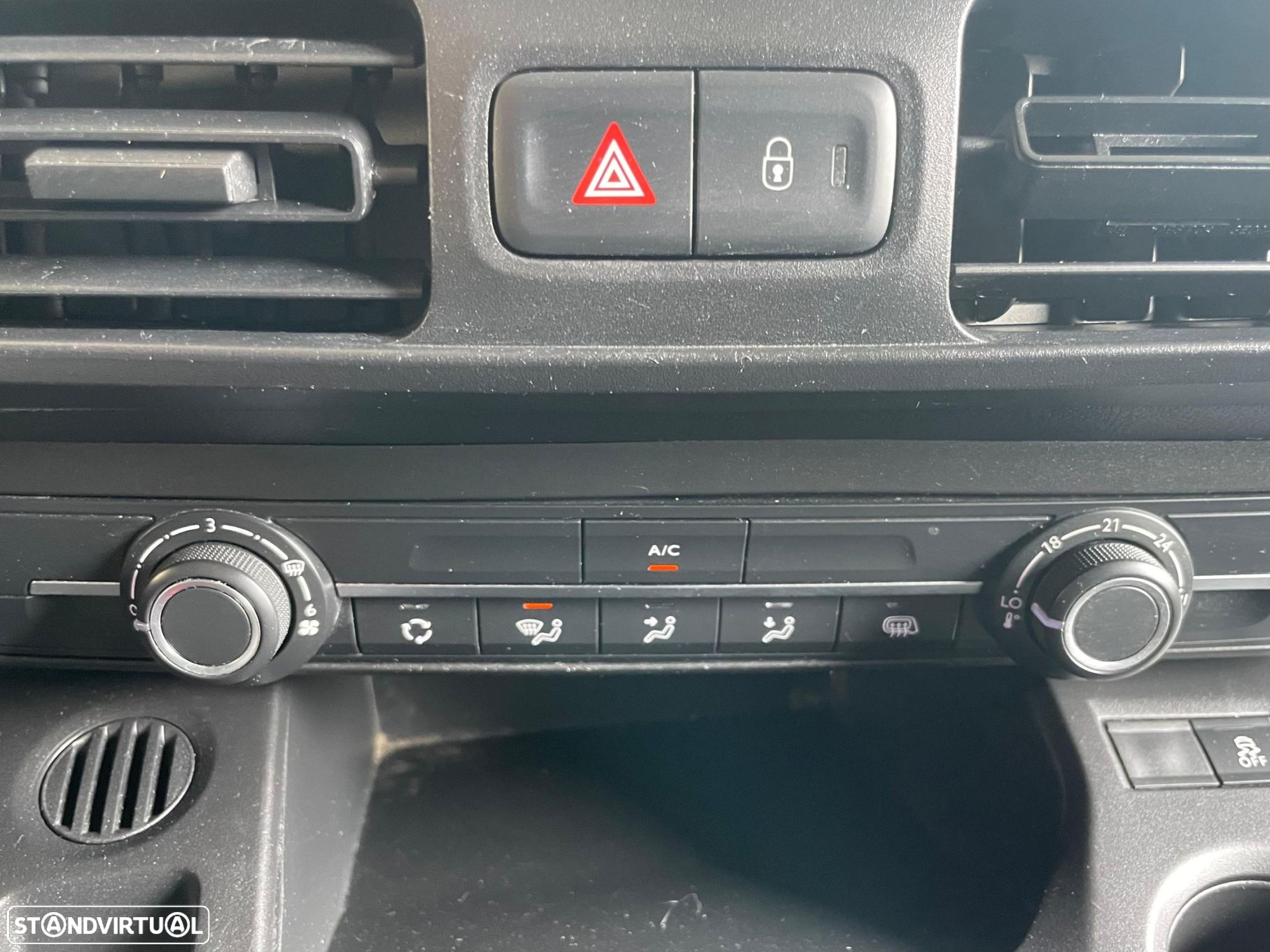 Peugeot Partner 1.5 BlueHDi Premium Standard - 22