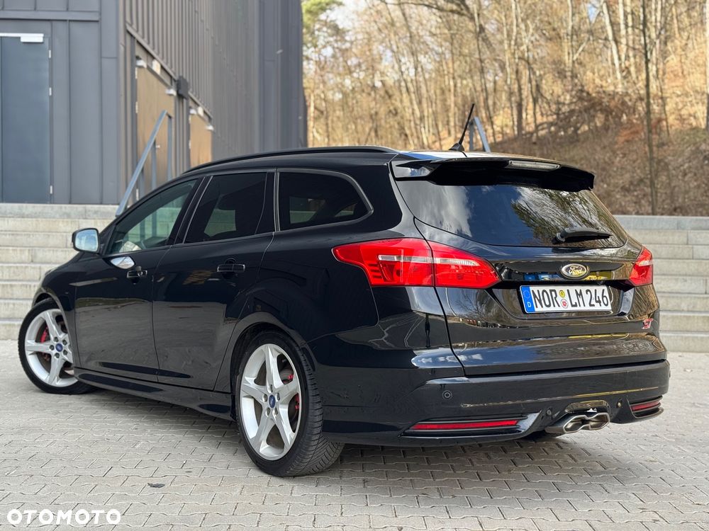 Ford Focus 2.0 TDCi ST-2 - 17