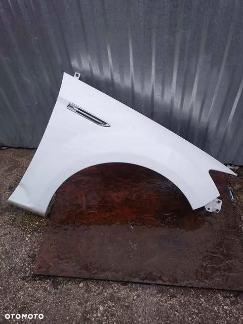 ford mondeo mk4 lift prawy przedni błotnik kolor f6 - 1