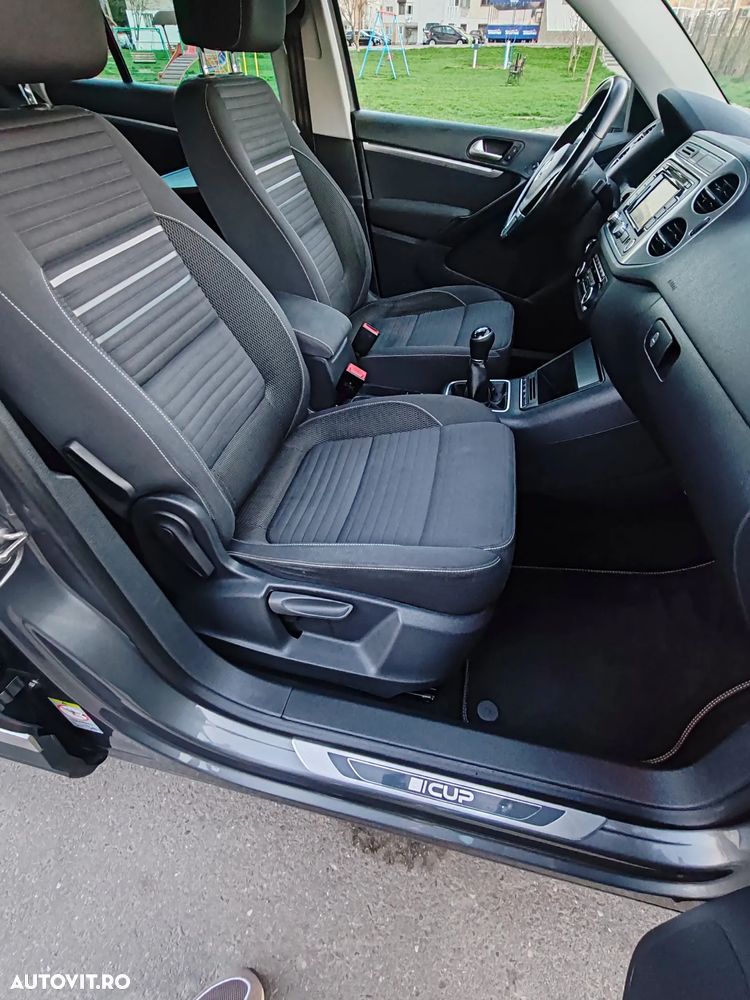 Volkswagen Tiguan 2.0 TDI DPF BlueMotion Technology Cup Sport & Style - 16