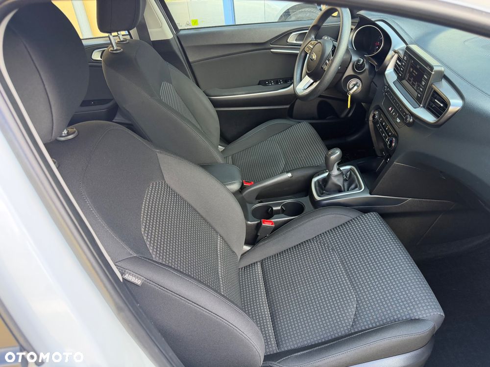 Kia Ceed 1.4 S - 24