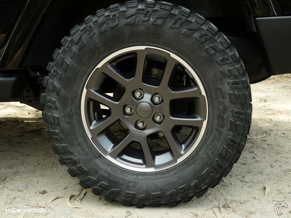 Jeep Wrangler Unlimited 2.8 CRD DPF Auto Sahara - 8