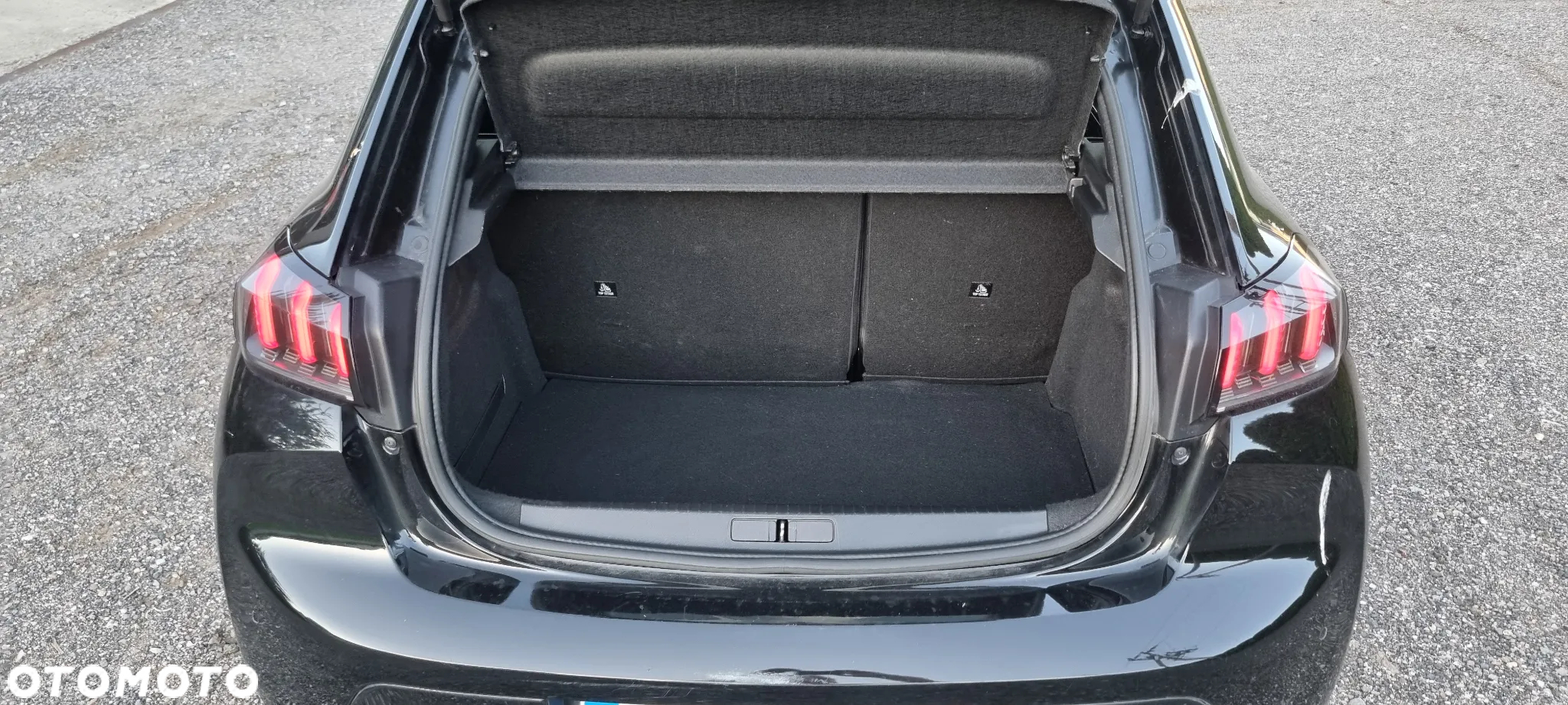 Peugeot 208 - 20