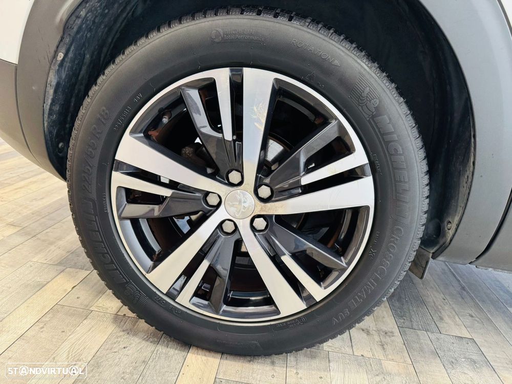Peugeot 3008 1.2 PureTech Allure EAT6 - 26