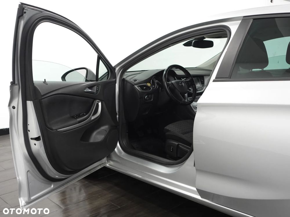 Opel Astra 1.6 D (CDTI) Dynamic - 17