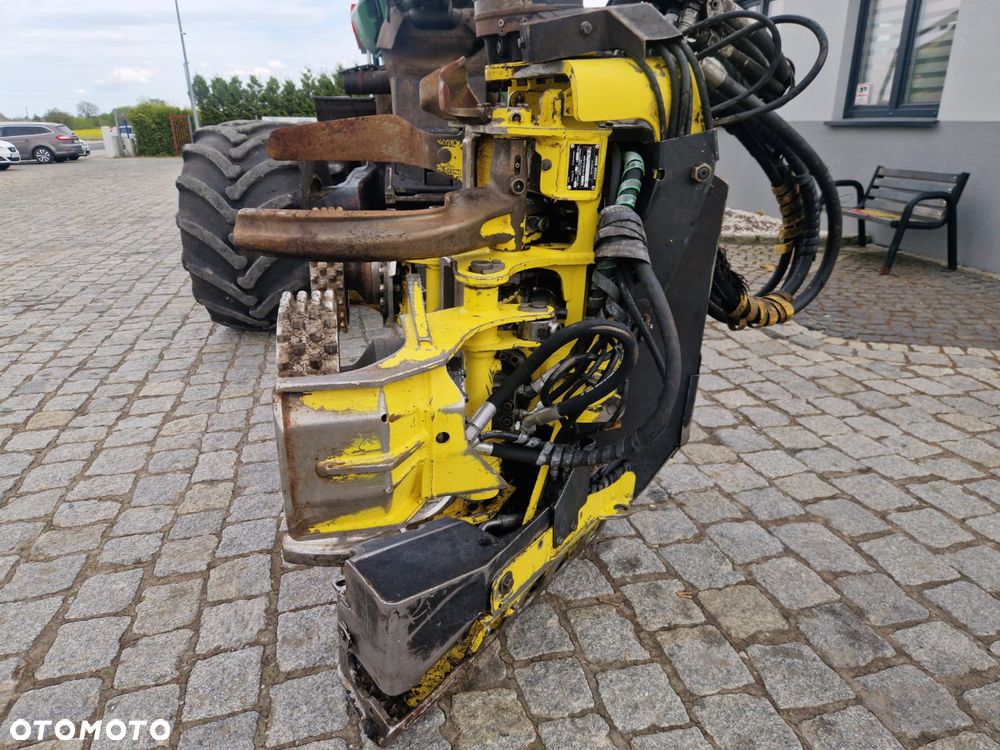 John Deere 1270G - 13