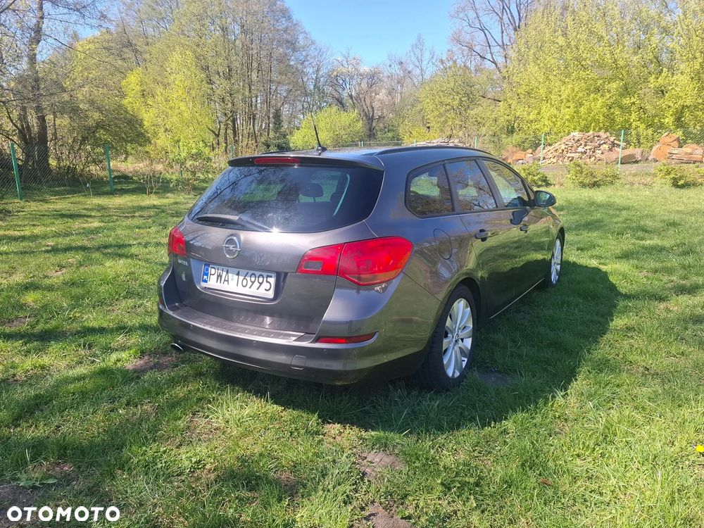 Opel Astra 1.4 Turbo Sport - 2