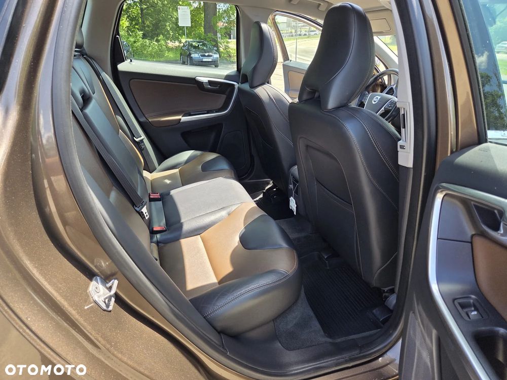 Volvo XC 60 - 10