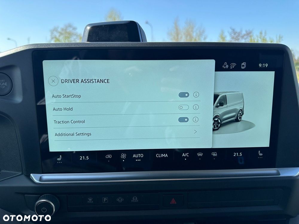 Volkswagen Transporter Transporter Furgon Plussilnik: 2,0 l TDI 150 KM / skrzynia biegów: 6-biegowa manualna rozstaw osi: 3500 mm - 23