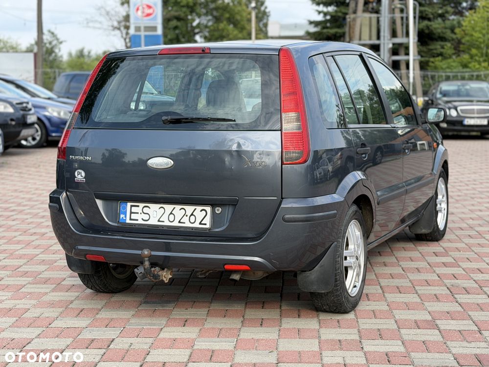 Ford Fusion - 5