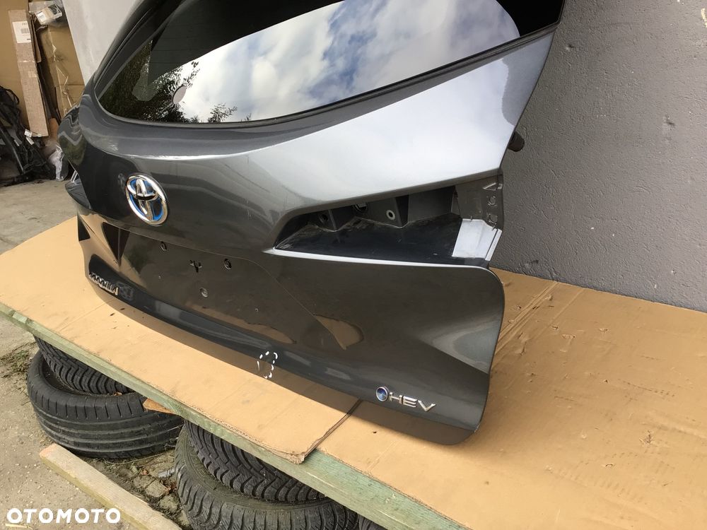 Klapa tylna bagażnika Toyota Corolla E21 Kombi - 4