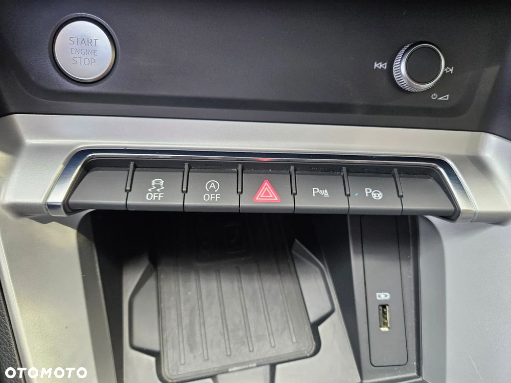 Audi Q3 35 TDI Quattro Advanced - 29