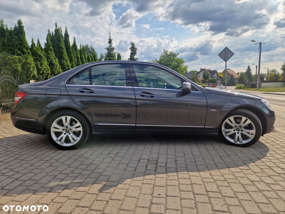 Mercedes-Benz Klasa C 250 CDI 4Matic 7G-TRONIC Avantgarde Edition - 6