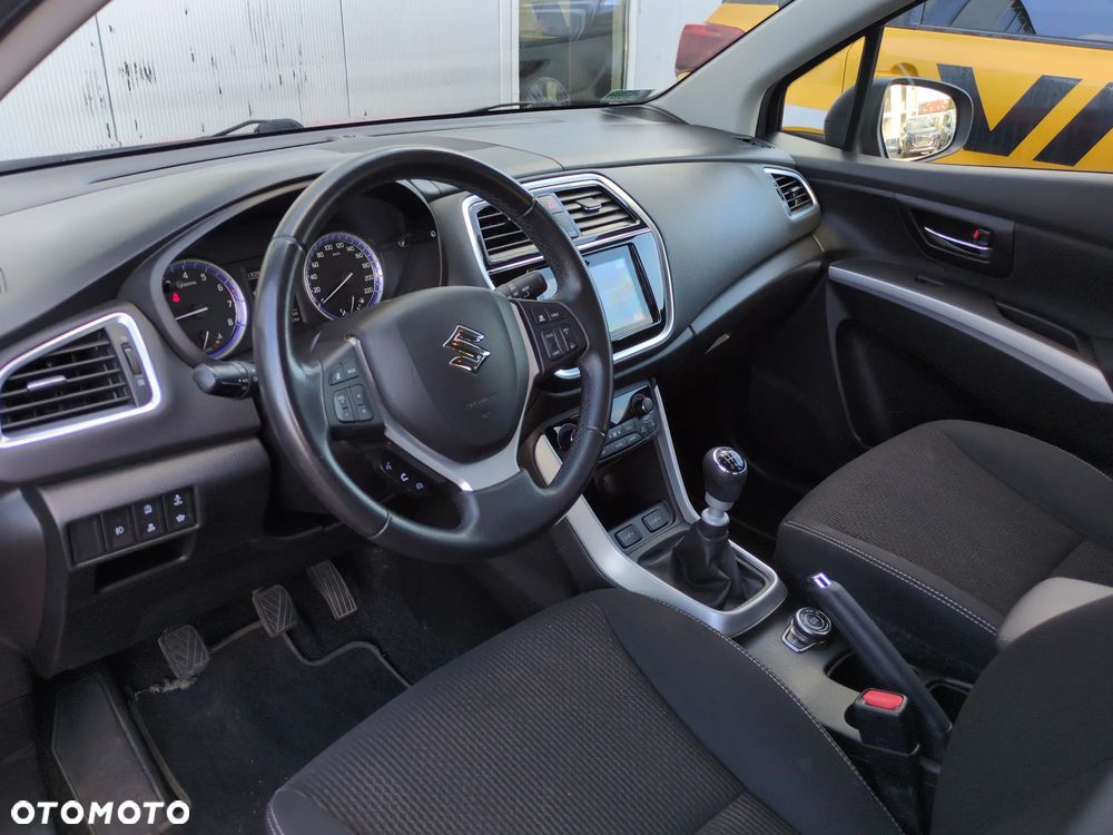 Suzuki SX4 S-Cross 1.4 SHVS Premium 4WD - 9