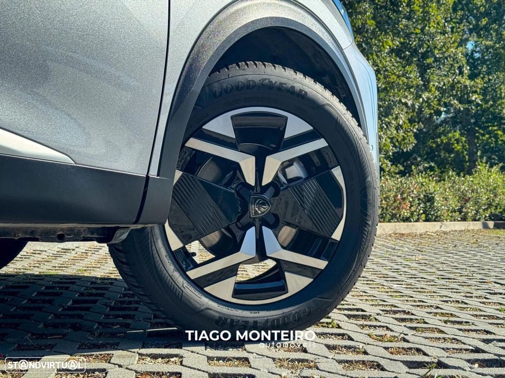 Peugeot 2008 1.2 Hybrid Allure e-DCS6 - 22