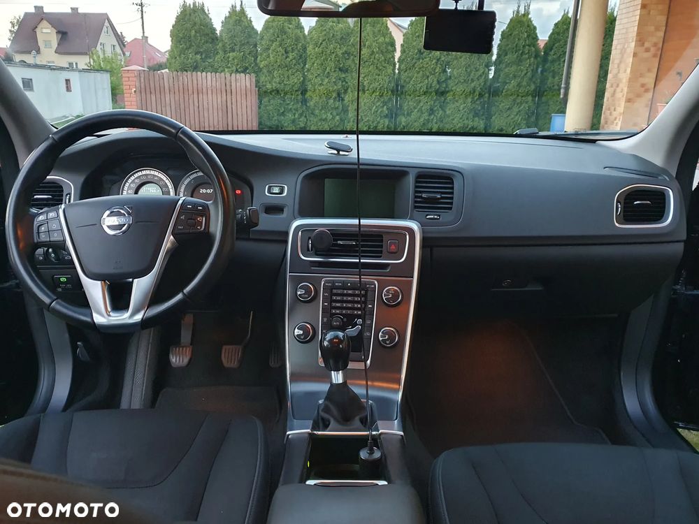 Volvo S60 D3 Momentum - 11