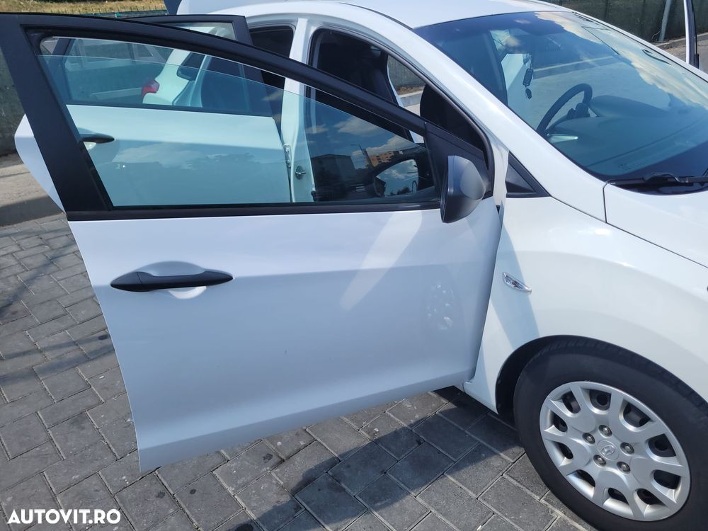 Hyundai i30 1.4 MPi Classic - 29