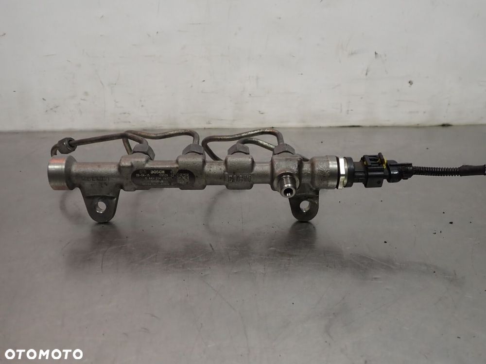 LISTWA WTRYSKOWA FIAT BRAVO II - 4