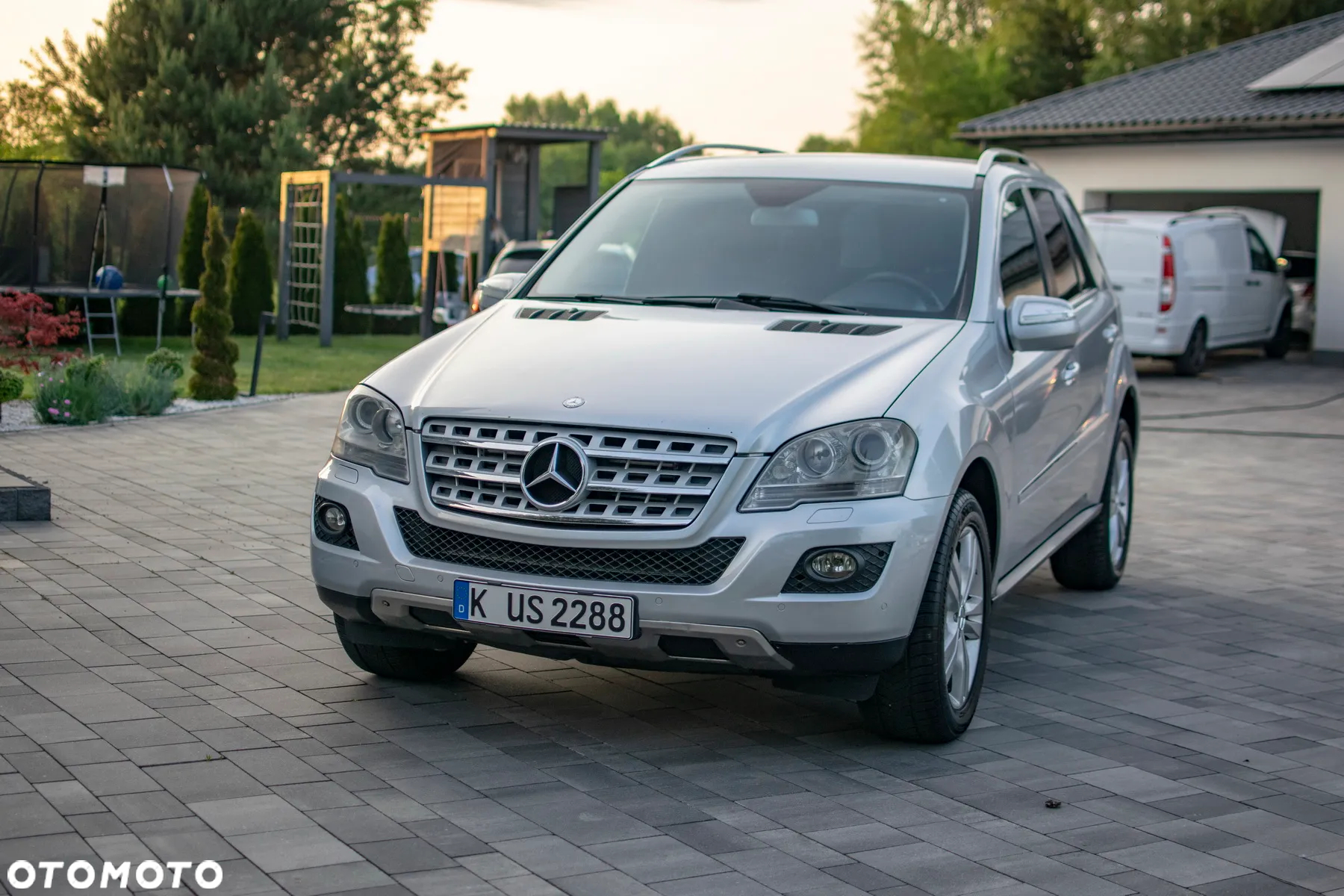 Mercedes-Benz ML - 25