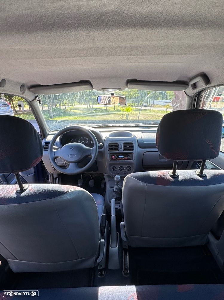 Renault Clio 1.2 - 11