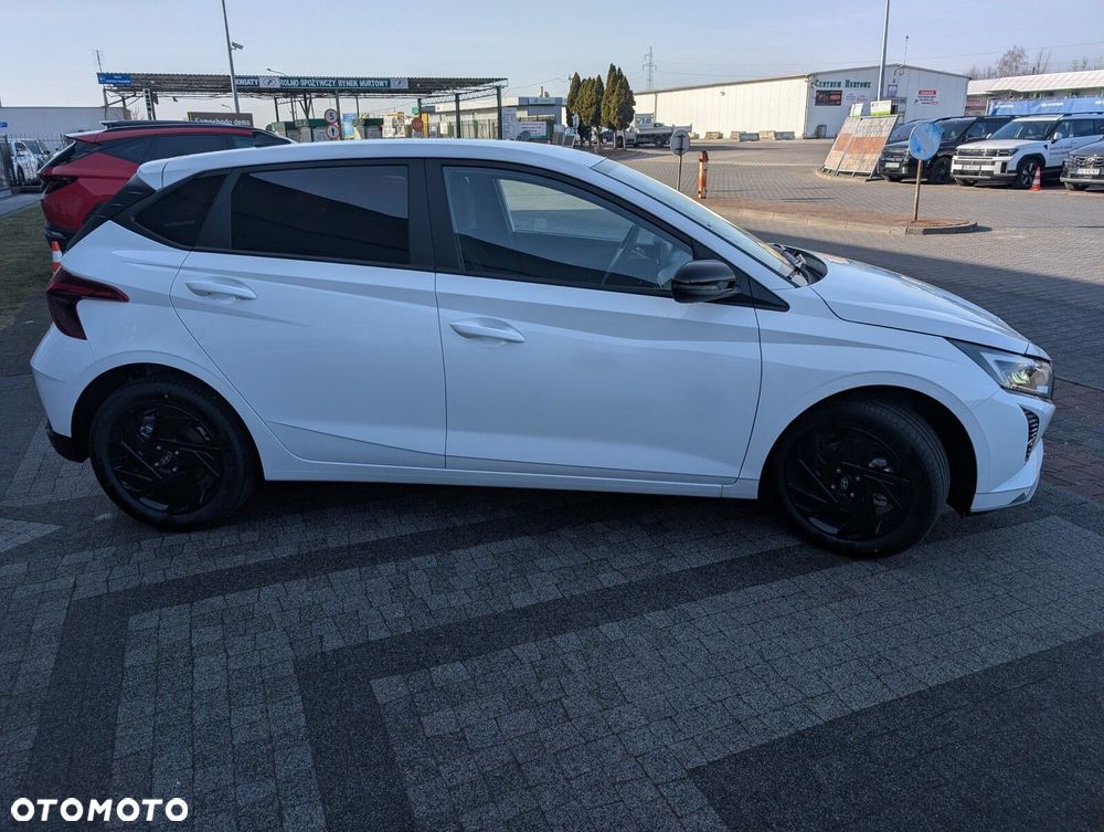 Hyundai i20 1.0 T-GDi Modern Black DCT - 9