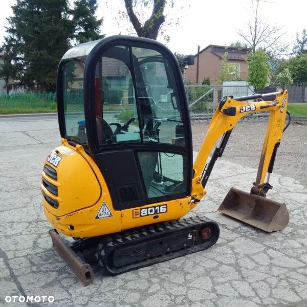 JCB 8016 - 1