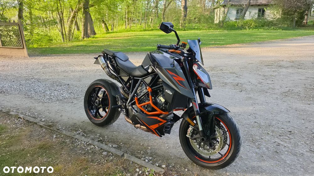 KTM Super Duke - 1