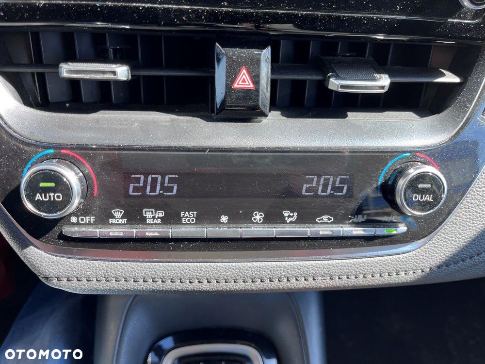 Toyota Corolla 1.6 Comfort - 14