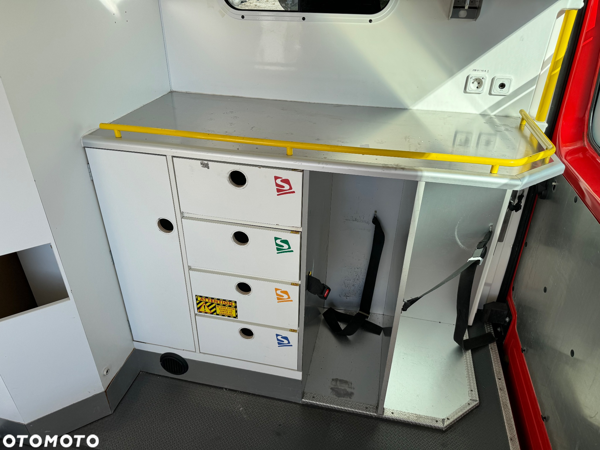 Renault Master 2016r. L3H2 Webasto 2xKLIMA 2xDrzwi Przesuwne Przetwornica 230V - 14