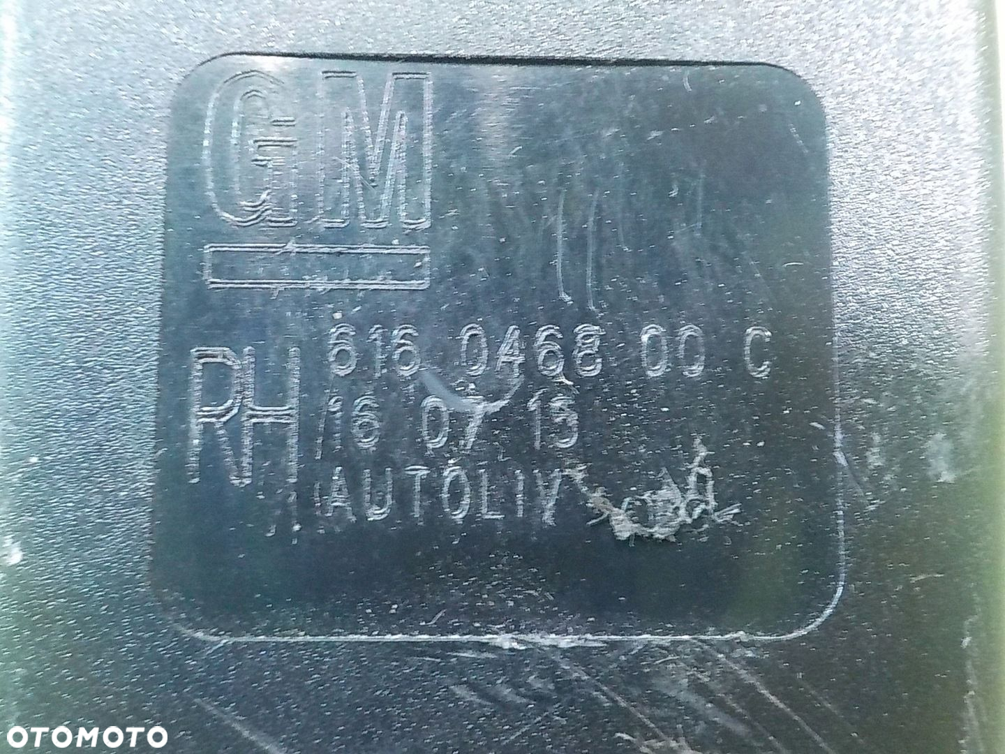 OPEL CORSA E 15r HB 5D napinacz zapinka pasa prawa przod 616046800C - 3