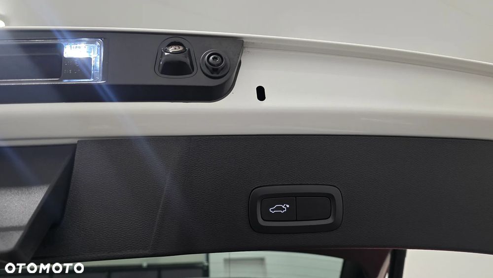 Volvo XC 40 D3 SCR R-Design - 10
