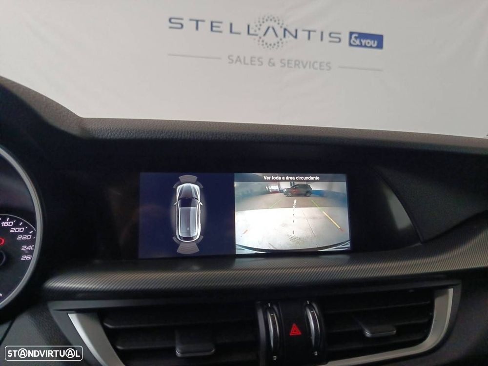 Alfa Romeo Stelvio 2.2 D Sprint AT8 - 24