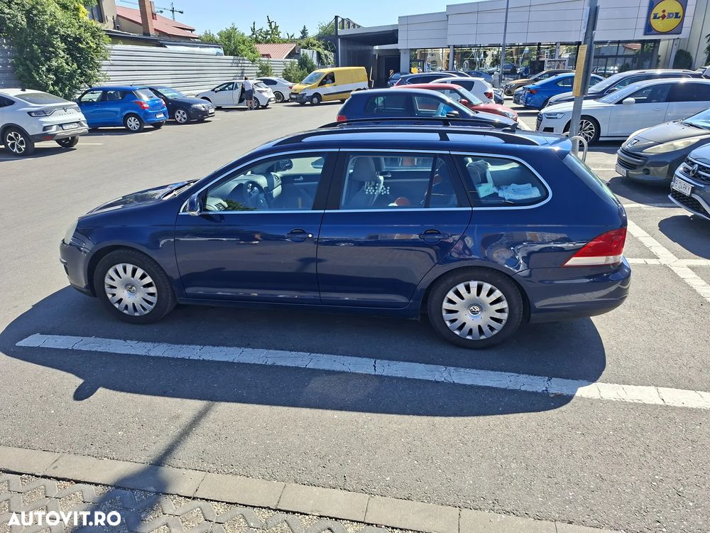Volkswagen Golf - 6