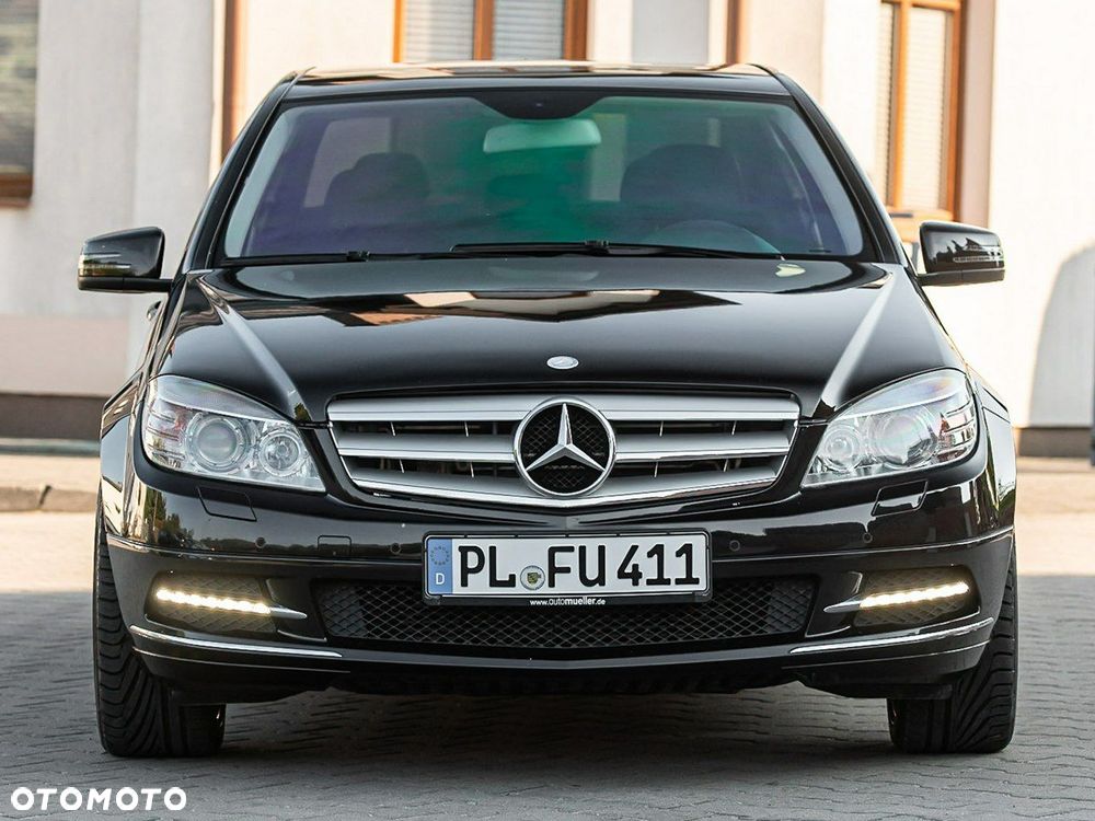 Mercedes-Benz Klasa C 350 CDI DPF 7G-TRONIC BlueEFFICIENCY Avantgarde - 10