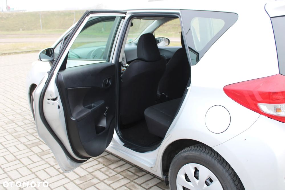 Subaru Trezia - 28